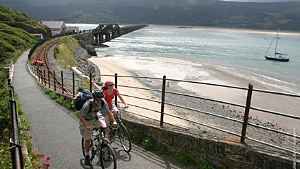 Cyclists on Barmouth railway bridge path